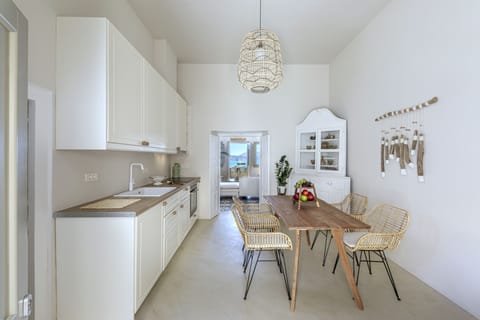 Kitchen and dinner table