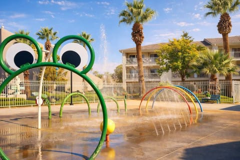 Splash pad to enjoy at Las Palmas