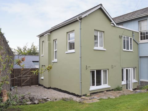 Exterior | Dandelions, Newton Abbot