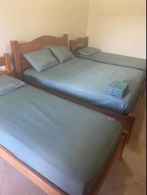 6 bedrooms, free WiFi, bed sheets
