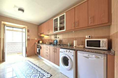 Fridge, oven, dishwasher, electric kettle