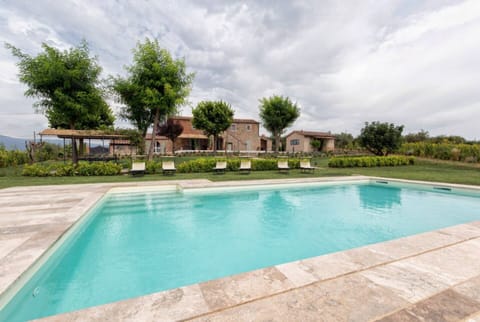 Water, Cloud, Sky, Plant, Property, Swimming Pool, Nature, Azure, Tree, Building