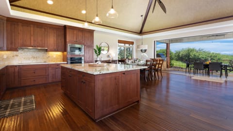 Enjoy meals inside or out on the lanai