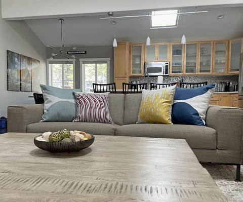 New stylish and comfy pillows on the couches. 