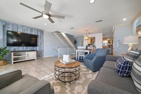 Family Tides - Beachfront Holiday Isle Pet-Friendly Townhome in Destin, FL - Bliss Beach Rentals
