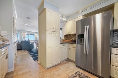 Family Tides - Beachfront Holiday Isle Pet-Friendly Townhome in Destin, FL - Bliss Beach Rentals