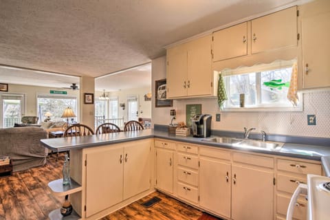 Kitchen | Well-Equipped