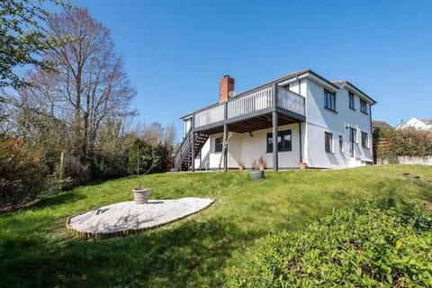 Beautiful, spacious garden for the kids to play in.