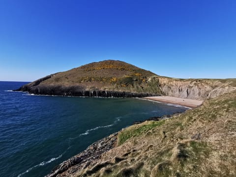 Mwnt Beach