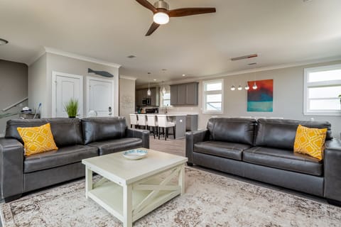 Pool Side Living Room Island Time VI Dauphin Island