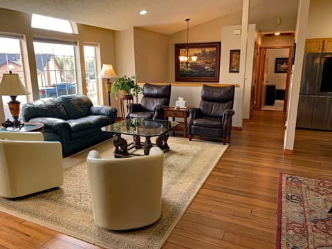 LIVING ROOM- Has Huge floor to ceiling picture-windows views of Blackhawk