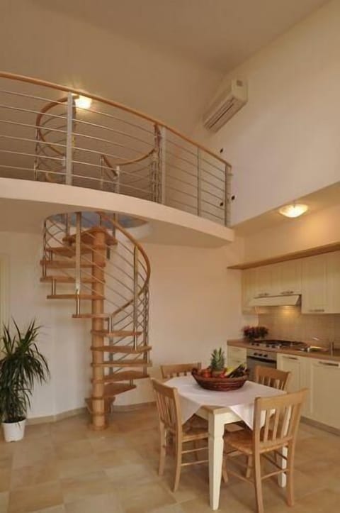 Three room with loft on the first floor with terrace
