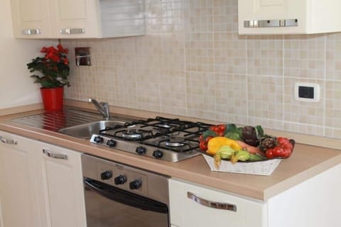 Three room on the first floor with terrace