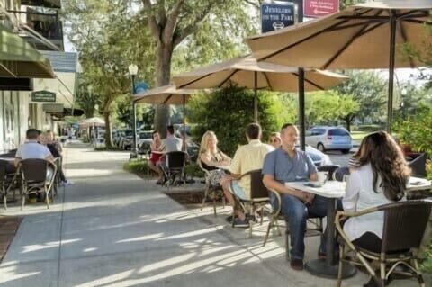 Outdoor dining