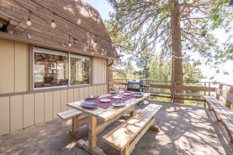 Al Fresco Dining with a View