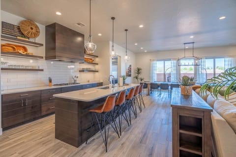 Island bar seating for 5 people