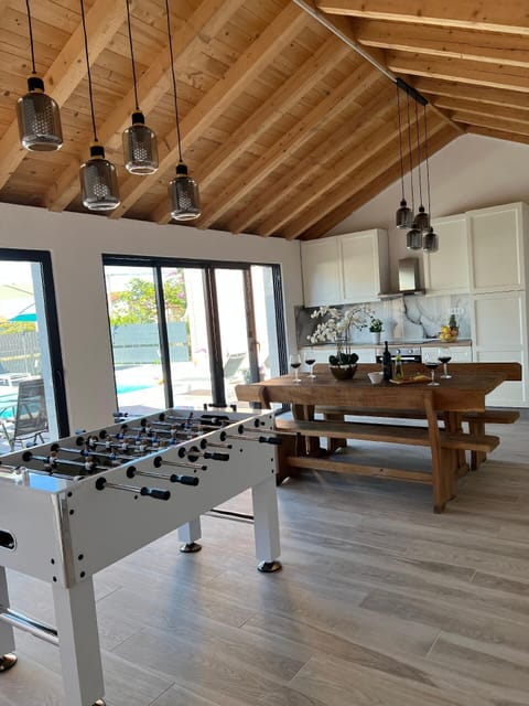 Part of facilities belonging to swimming pool (little house with toilet, shower, kitchen etc)