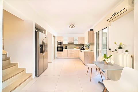 Kitchen area. Cretan Mansion | HotelPraxis Group