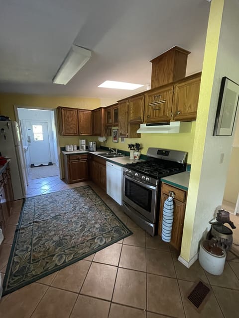 Kitchen and Laundry Room. If you order food from Walmart we can stock it 4 you.