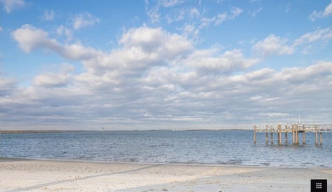 Beach nearby, sun loungers, beach towels