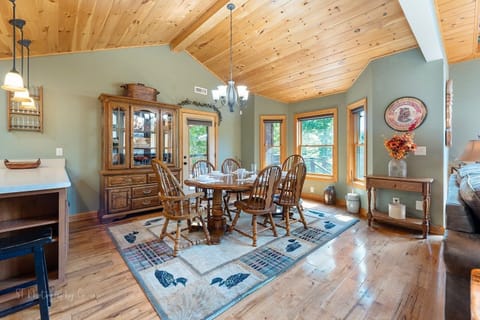 Dining Room, Dining Table, Furniture, Indoors, Table