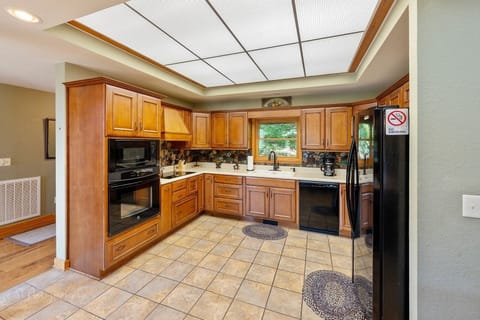 Floor, Indoors, Flooring, Kitchen, Microwave