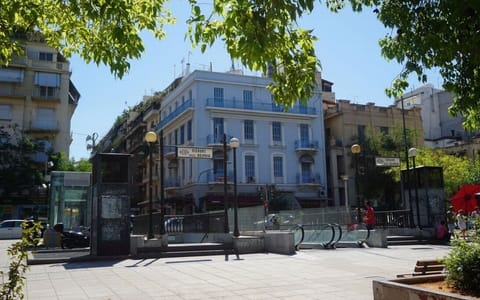 Viktoria square  is  min walk, full of small shops and international cuisne