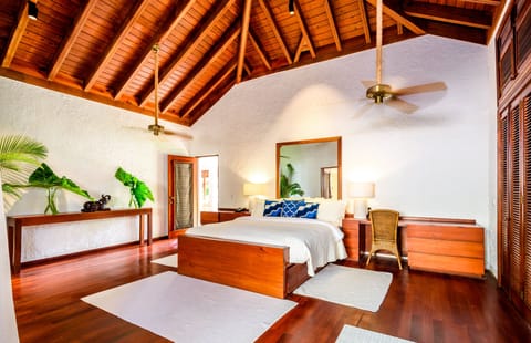 Ultra Luxury 12 room Villa  fantastic staff private Beach Villa in La Romana