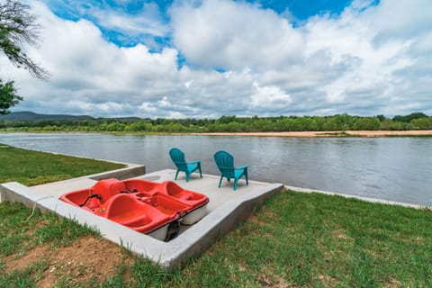 Paddle boat for Guest use. Lower Dock Patio to watch the kids play from.