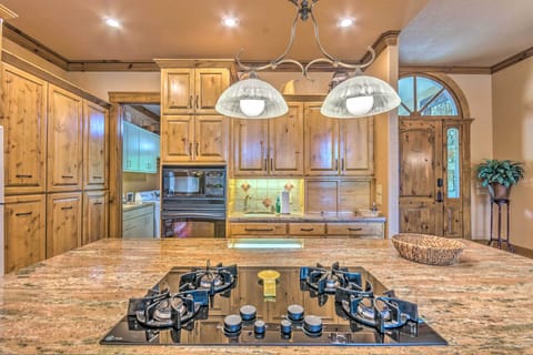 Fully Equipped Kitchen | Complimentary Spices