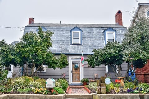Ocean View Cottage front