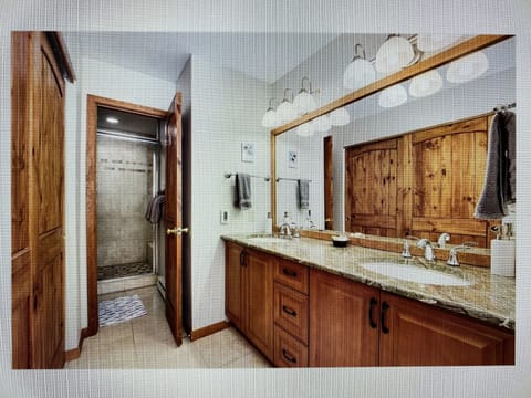 Combined shower/tub, hair dryer, towels, soap