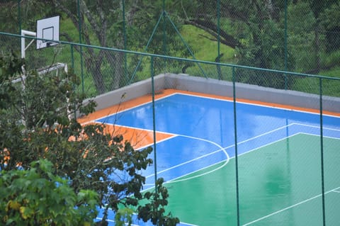 Sport court