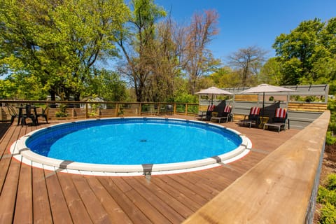 Outdoor pool, a heated pool