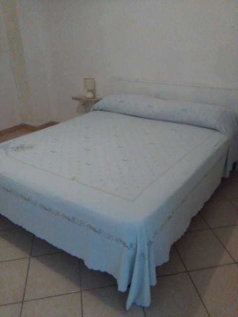 1 bedroom, iron/ironing board, bed sheets