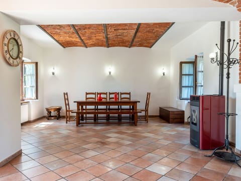 Furniture, Property, Wood, Window, Picture Frame, Hall, Building, Interior Design, Lighting, Floor