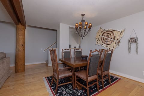 Perfect spot to unwind, play card games, enjoy family/friends, catch up on email