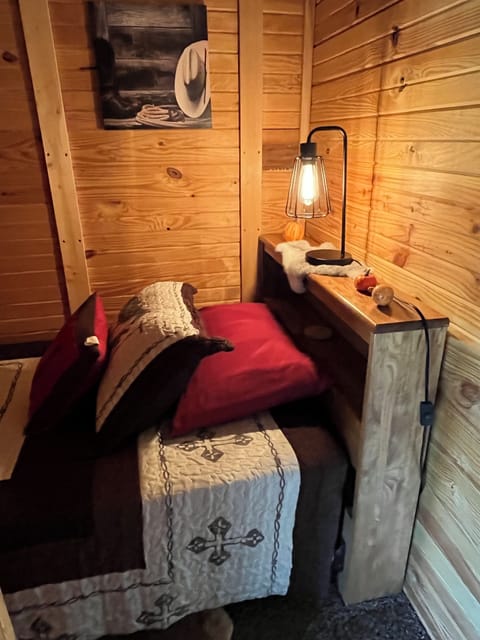 3 bedrooms, desk, travel crib, free WiFi