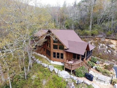 Welcome to HIGH CREEK CABIN!!!