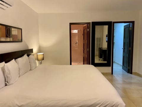 Estrella Federal I 2 Bedroom Apt in Costa del Este Condo in Panama City, Panama
