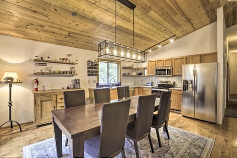 Truckee Vacation Rental | 3BR | 3BA | Stairs Required | 1,448 Sq Ft