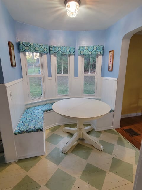 Breakfast nook