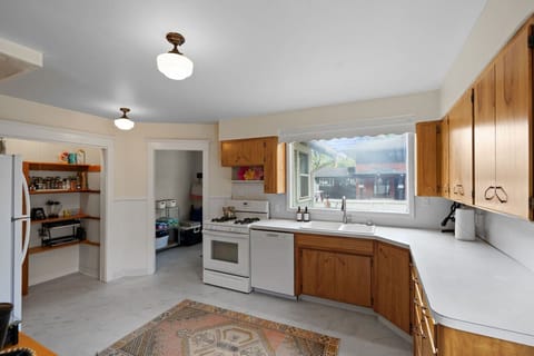 Our fully equipped kitchen is ready to handle all your culinary adventures with ease and style.