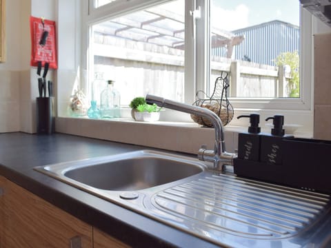 Kitchen | The Captains Hideaway, Sageston, near Tenby
