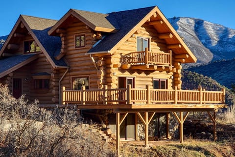 Glenwood Springs Vacation Rental | 5BR | 3BA | 3,845 Sq Ft | 2 Stories