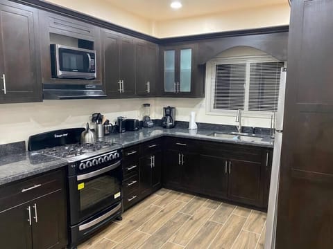 02bb3e20-3e03-4a7d-91e3-f32a3c47d90a