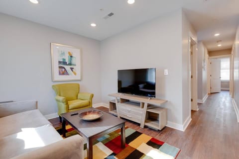 3 Bed 2 Bath Tourist House near Kendall Square Condo in Cambridge