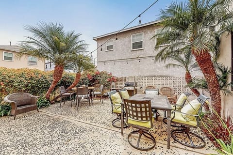 Large patio and BBQ for you to relax or even work from. BBQ utensils are in your unit.