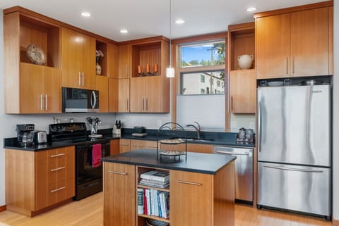 12-web-or-mls-606_Sherman_#3_12