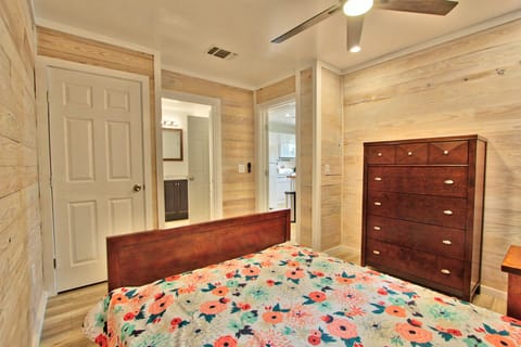 Bedroom showing access to bathroom.